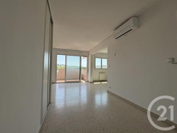 Appartement F3 à vendre  3 pièces - 57,45 m 2   LA SEYNE SUR MER  - 83