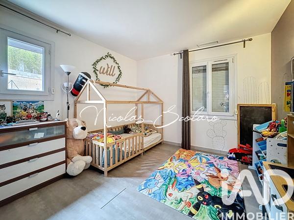 Maison à vendre 6 pièces 160 m² Lauris