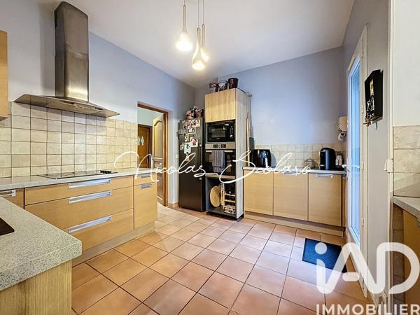 Maison à vendre 6 pièces 160 m² Lauris
