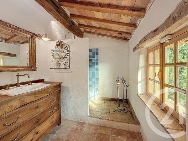 Maison à vendre  7 pièces - 209 m 2   GRASSE  - 06