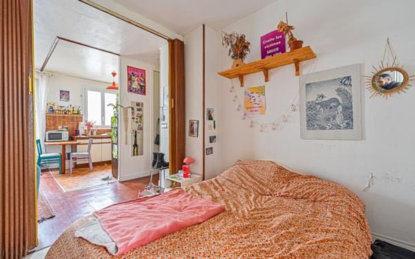 Appartement à vendre    2 pièces • 29,48 m2 Paris 20