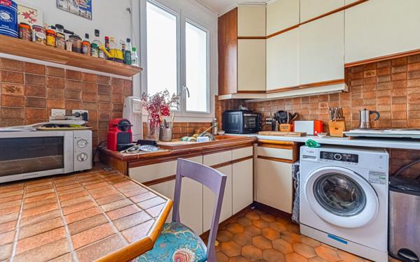 Appartement à vendre    2 pièces • 29,48 m2 Paris 20