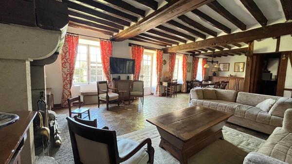Propriete 8 pièce(s) 5 chambre(s) 180 m²