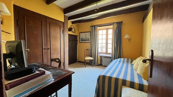 Propriete 8 pièce(s) 5 chambre(s) 180 m²