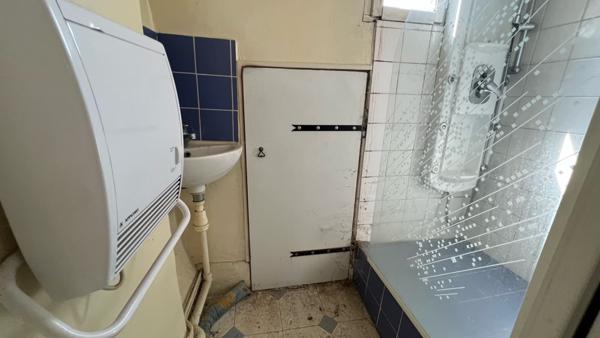 Avallon (89200) AVALLON CENTRE - Charmant 2 pièces d'environ 38m² au dernier étage