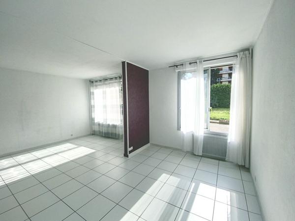Appartement Lyon Croix-Rousse Ouest T1bis de 45m² en rez-de-chaussée