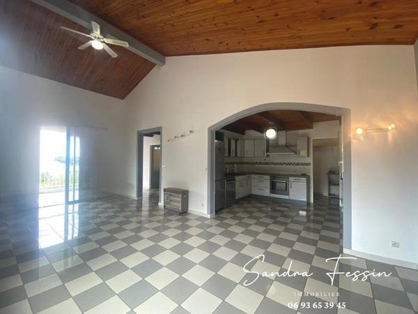 Charmante villa au coeur d'un cadre verdoyant