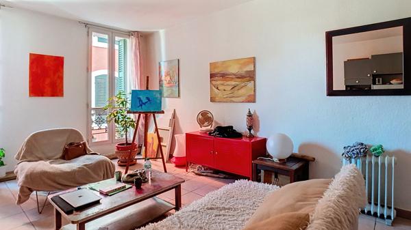 IMMEUBLE - 4 APPARTS DE TYPE 2 LOUES