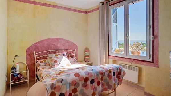 IMMEUBLE - 4 APPARTS DE TYPE 2 LOUES