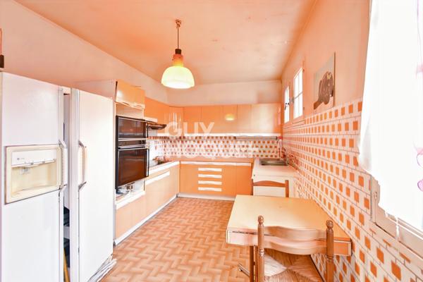 Maison à vendre à Yerres - 5 pièces, 3 chambres, 151 m²