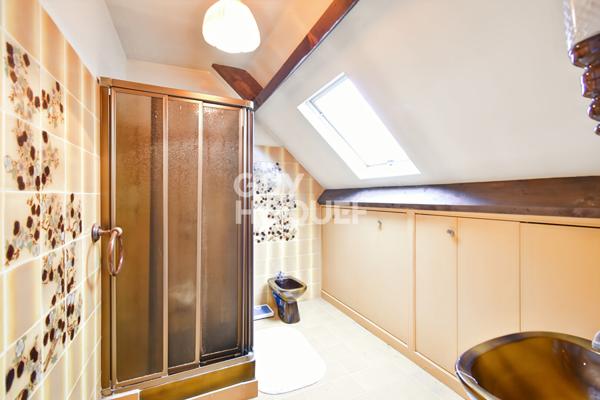 Maison à vendre à Yerres - 5 pièces, 3 chambres, 151 m²