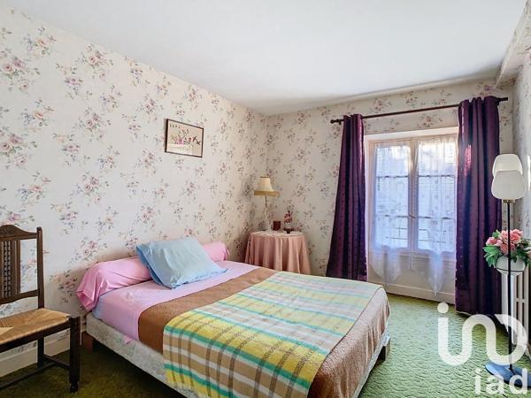 Maison traditionnelle 5 pièces de 94 m² à Aubergenville (78410)