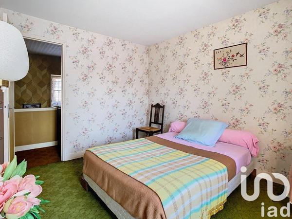 Maison traditionnelle 5 pièces de 94 m² à Aubergenville (78410)