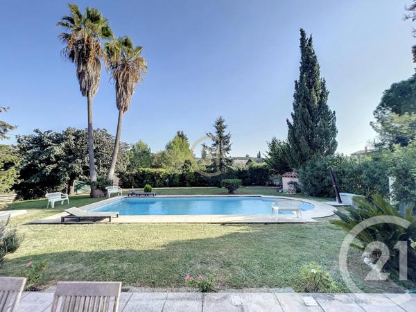 Maison à vendre  5 pièces - 200 m 2   PEYMEINADE  - 06