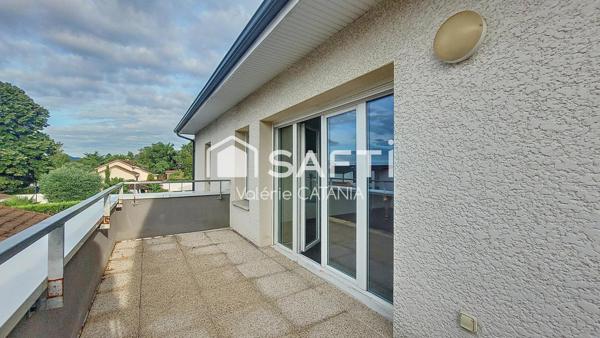 St Jean de Moirans, Appartement T4 dernier étage avec grand balcon.