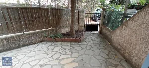 Appartement à louer 1 pièce 23.61m² Salon-de-Provence (13300)