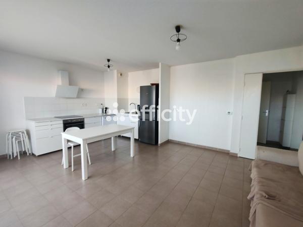 Appartement
         3 pièces
        - 61 m² 115 000 € *