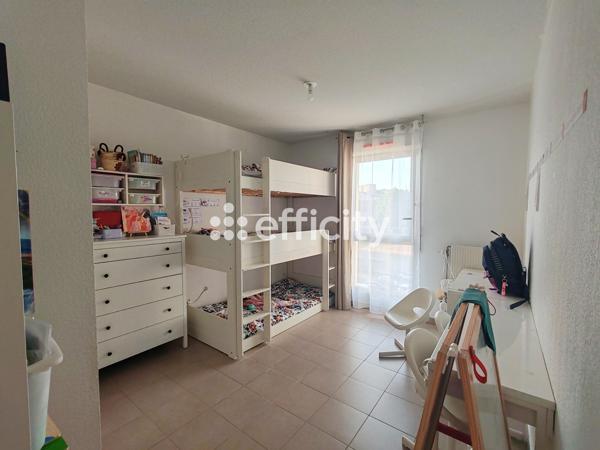 Appartement
         3 pièces
        - 61 m² 115 000 € *