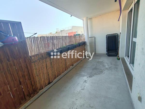 Appartement
         3 pièces
        - 61 m² 115 000 € *