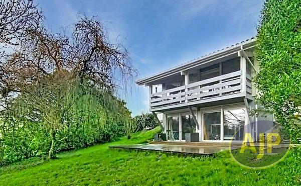 Vente maison Creon : 339 000 € - AJP Immobilier Libourne