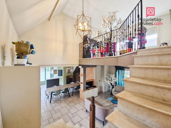 Ensemble immobilier avec maison principale + appartement indépendant - Troyes, secteur Brossolett