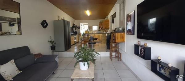 À VENDRE  - Ensemble immobilier rentable – Maison F4 + T2 + local commercial – 400 000 € – Sainte-Marie La Grande Montée