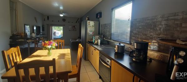 À VENDRE  - Ensemble immobilier rentable – Maison F4 + T2 + local commercial – 400 000 € – Sainte-Marie La Grande Montée