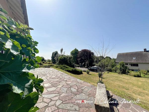 Maison à LE VAL-SAINT-PERE, 50300 - 7 pièces 145m²