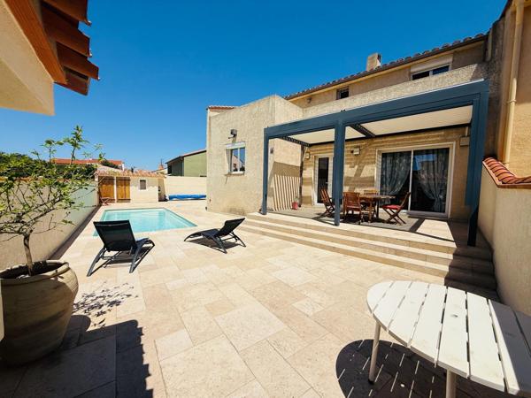 MAISON 3 FACES 6 PIECES AVEC GARAGE ET PISCINE