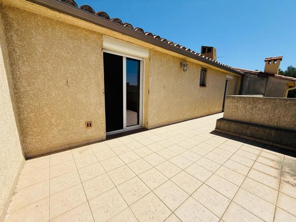 MAISON 3 FACES 6 PIECES AVEC GARAGE ET PISCINE