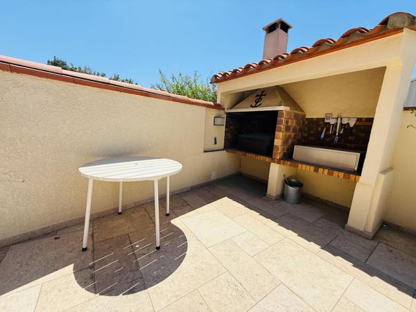 MAISON 3 FACES 6 PIECES AVEC GARAGE ET PISCINE