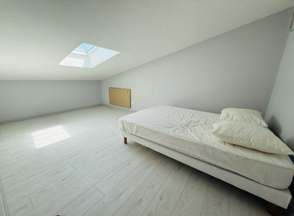 MAISON 3 FACES 6 PIECES AVEC GARAGE ET PISCINE