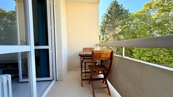 Appartement Coup de Coeur F2 avec Balcon, Garage et Cave