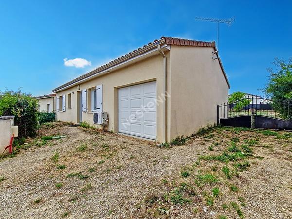 Maison Vouneuil Sous Biard 4 pièces 81.23m² À vendre: Maison plain pied à Pouzioux-la-Jarrie : un lieu où poser son coeur.