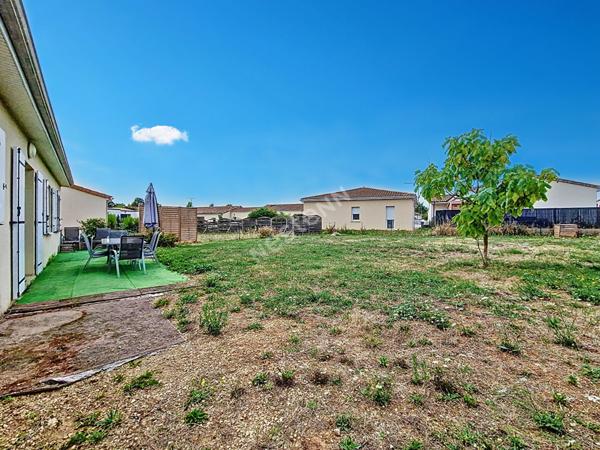 Maison Vouneuil Sous Biard 4 pièces 81.23m² À vendre: Maison plain pied à Pouzioux-la-Jarrie : un lieu où poser son coeur.