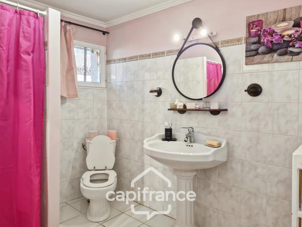 Maison à vendre 4 pièces ROQUEMAURE (30)