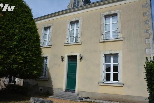 Vente sur la commune de Sablé sur Sarthe une maison avec jardin et garage séparé