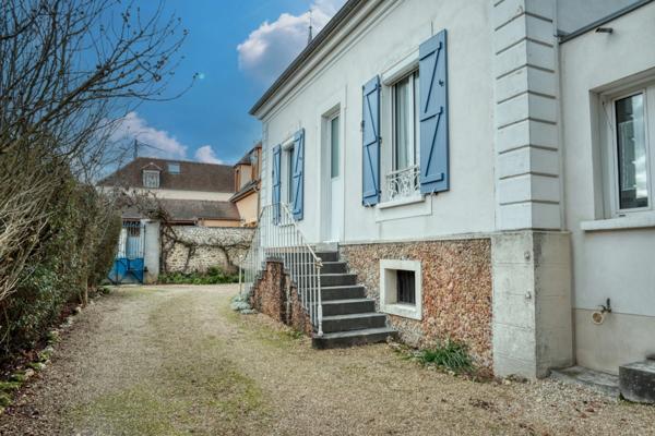 Maison à vendre 6 pièces LE TREMBLAY SUR MAULDRE (78)