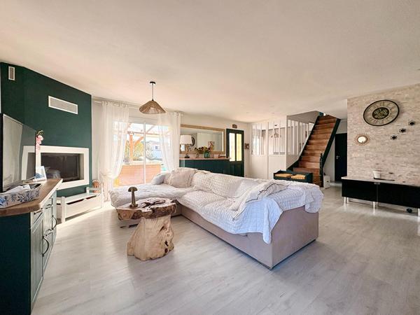 Maison Gujan Mestras 6 pièces avec piscine et magnifique terrasse.