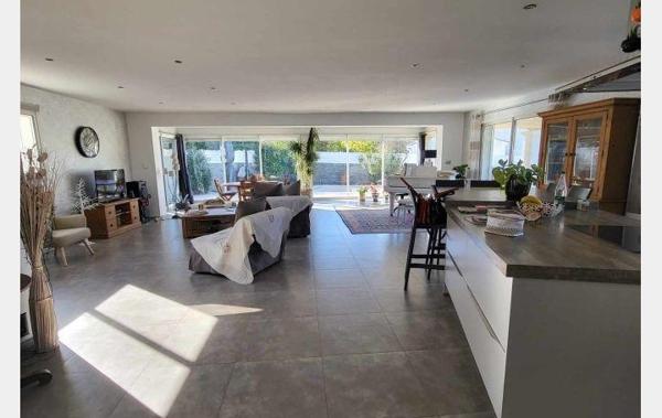 Vente Villa Avec piscine Montagnac   