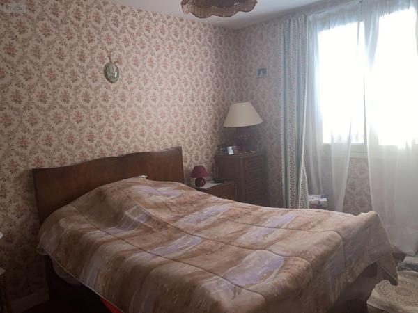 Maison à vendre à Pleaux dans le Cantal (15700), ref : 15060/1060