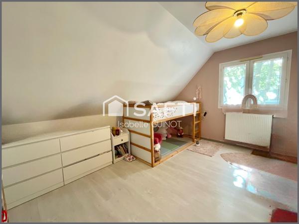 Charmant pavillon familial, 3 chambres, garage et jardin