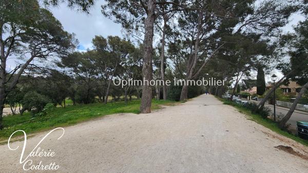 Appartement T4 d'Exception au Dernier Étage : Vivez La Londe-les-Maures  83250