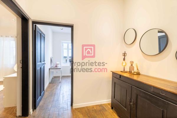 JONQUIÈRES - PROPRIÉTÉ D'EXCEPTION AVEC 3 HABITATIONS INDÉPENDANTES