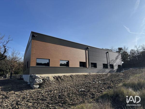 Local d’activité à vendre 553 m² Grignan