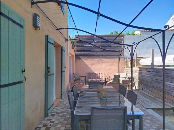 Maison Saint Maximin La Sainte Baume 7 pièce(s) 145 m2