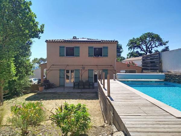 Maison Saint Maximin La Sainte Baume 7 pièce(s) 145 m2