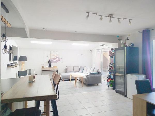 Maison Saint Maximin La Sainte Baume 7 pièce(s) 145 m2