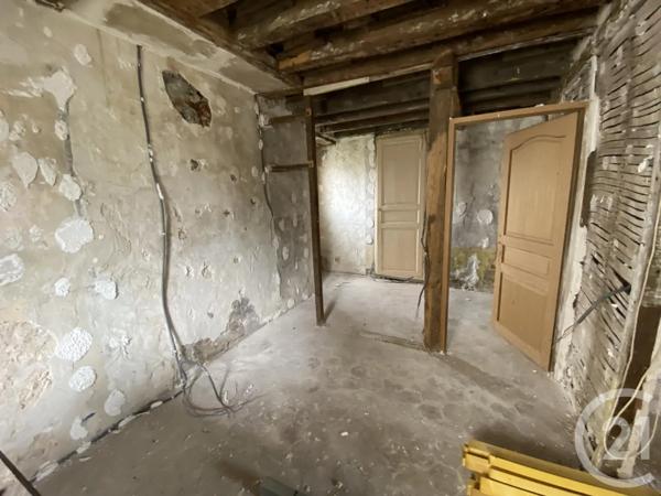 Maison à vendre  3 pièces - 82,70 m 2   NANGIS  - 77