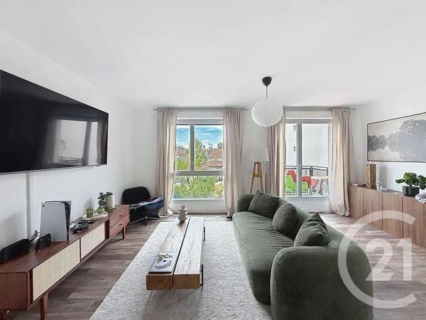 Appartement à vendre  2 pièces - 42 m 2   MONTFERMEIL  - 93